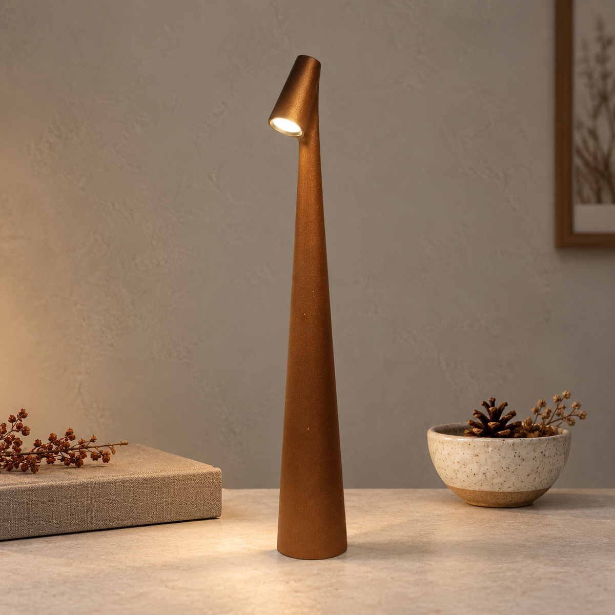 Tapered aluminium table lamp with angled spotlight head